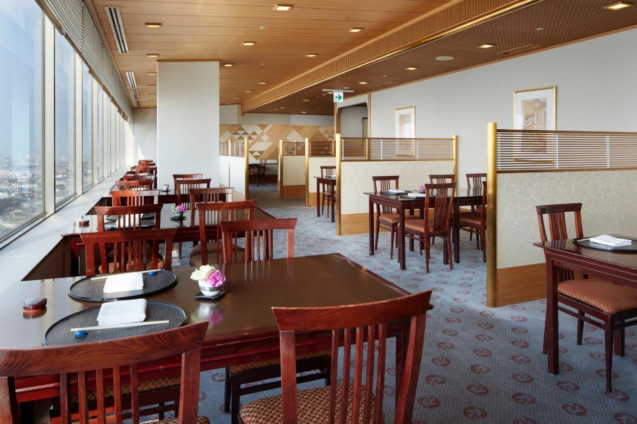Hotel Agora Regency Osaka Sakai Szakai Kültér fotó The interior of the club