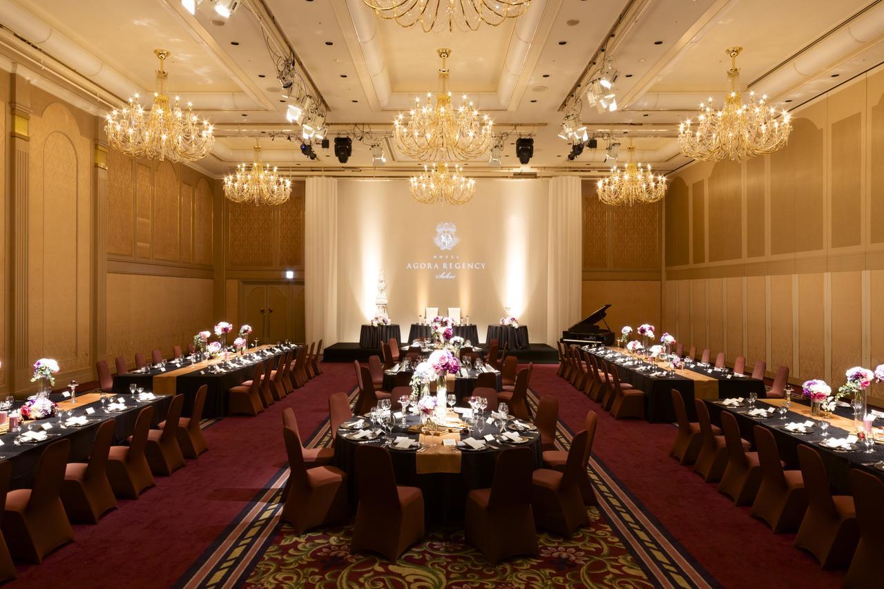 Hotel Agora Regency Osaka Sakai Szakai Kültér fotó The ballroom of the hotel